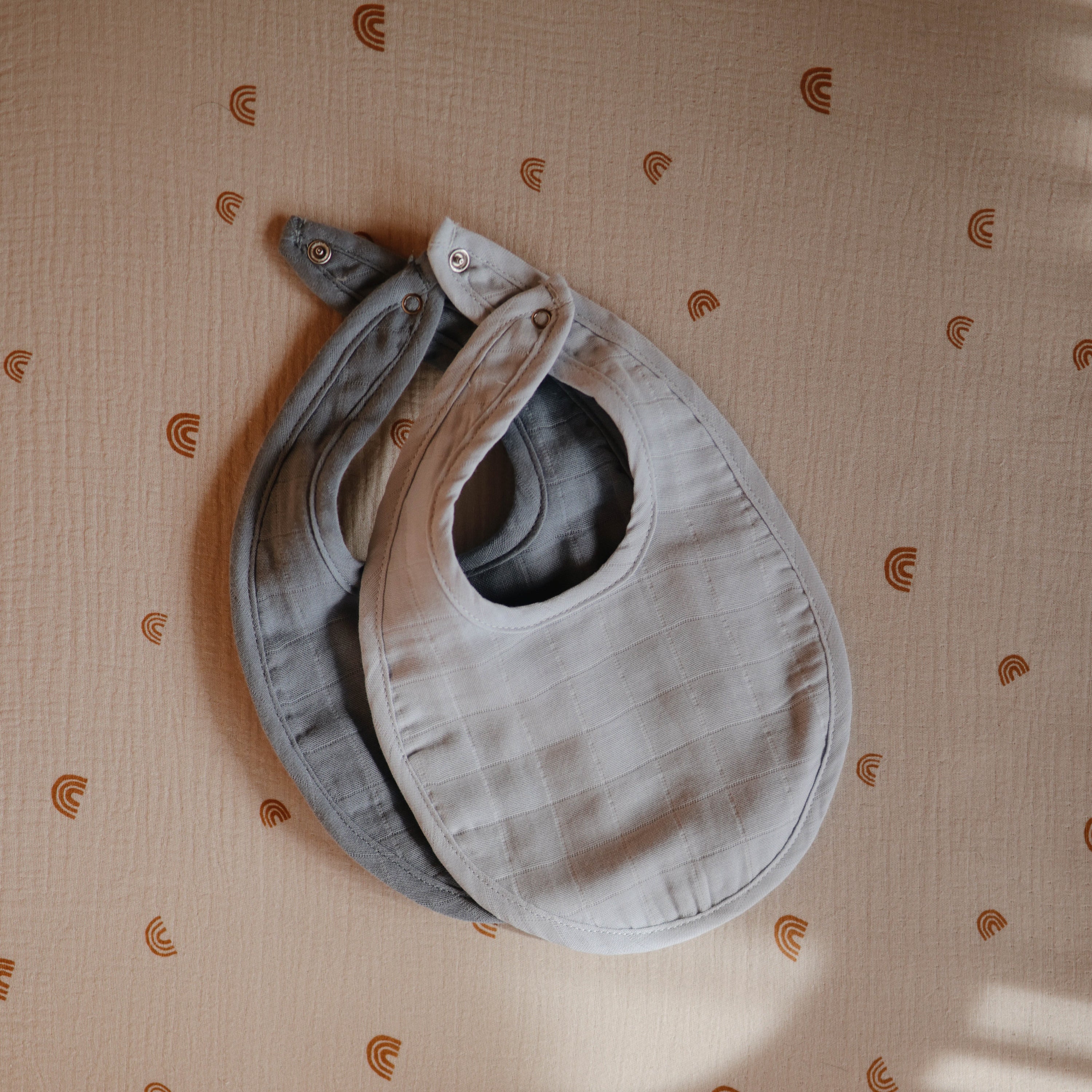 Image of Muslin Bib 2-Pack